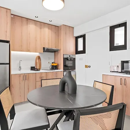 Apartment Finikoudes Marina View 202