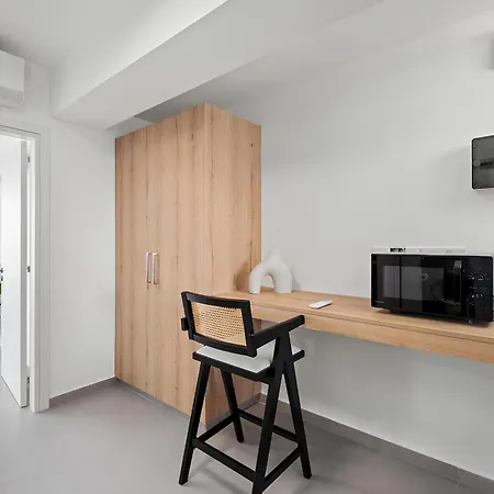 Finikoudes Marina View 202