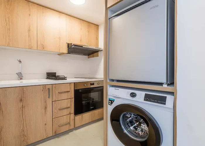 Finikoudes Marina View 202 Apartamento *