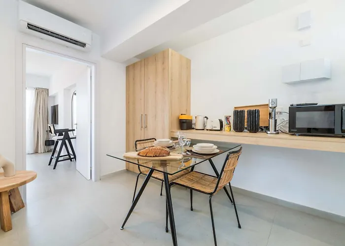 Finikoudes Marina View 202 * Lárnaca